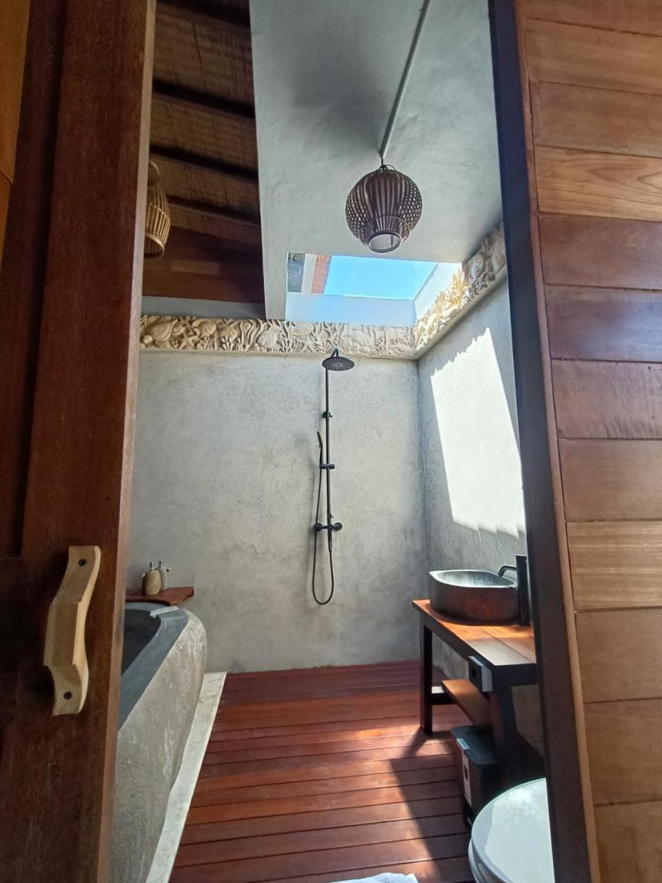 Putra'Lebah Amed Guest House Buitenkant foto