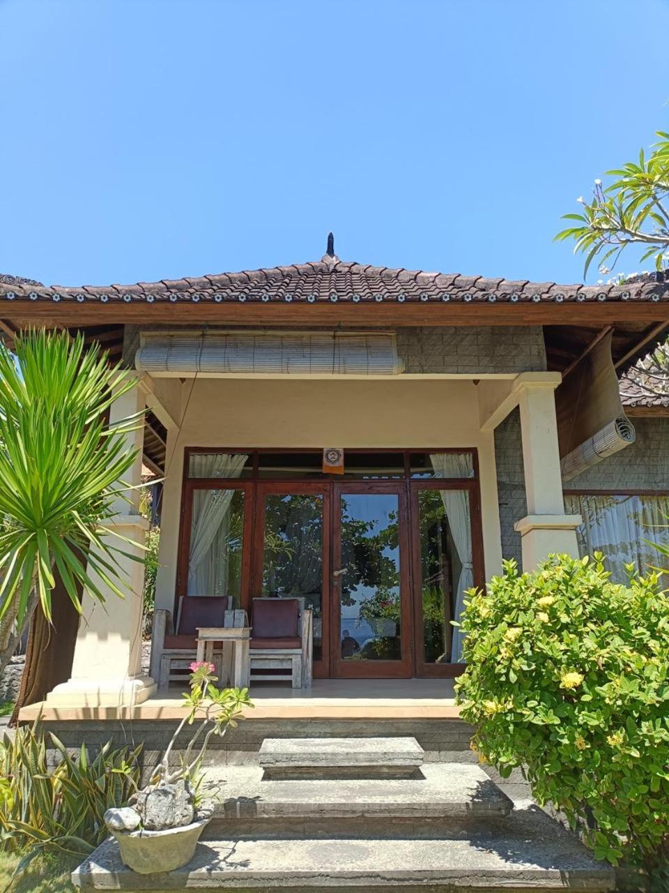 Putra'Lebah Amed Guest House Buitenkant foto