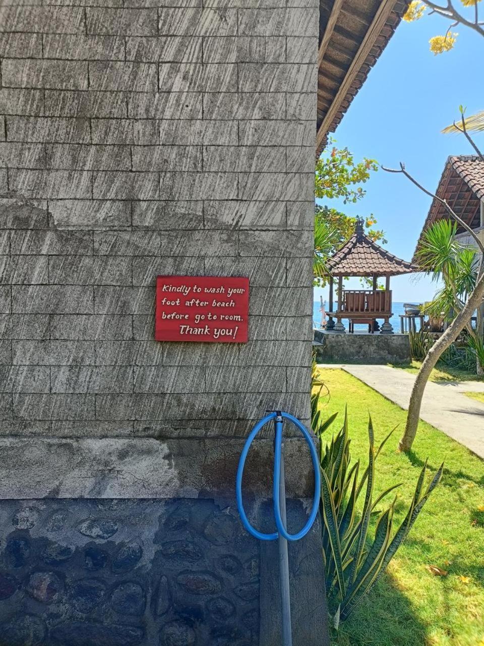 Putra'Lebah Amed Guest House Buitenkant foto