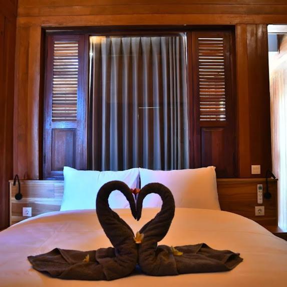 Putra'Lebah Amed Guest House Buitenkant foto