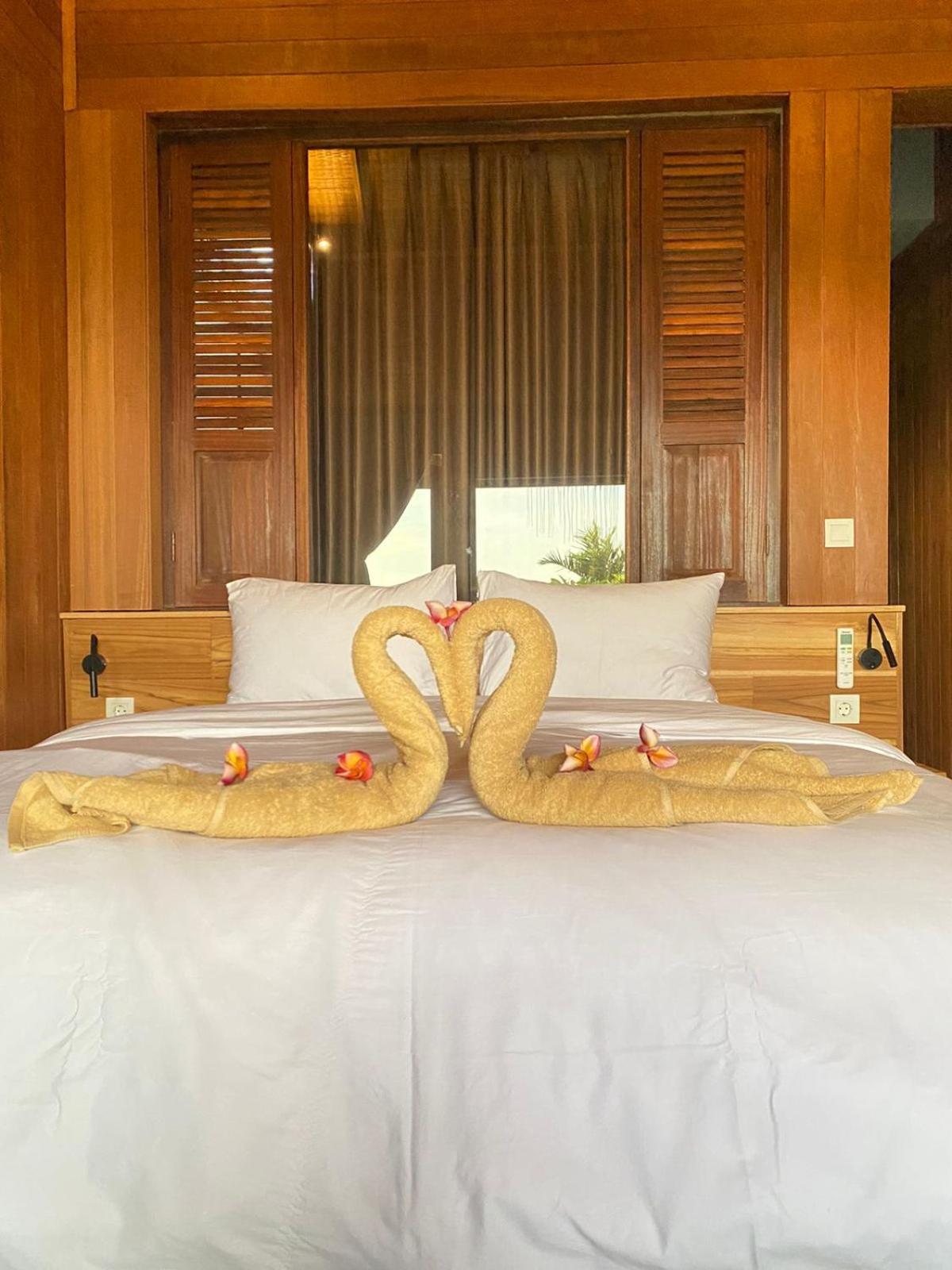 Putra'Lebah Amed Guest House Buitenkant foto