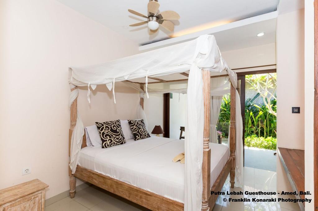 Putra'Lebah Amed Guest House Buitenkant foto