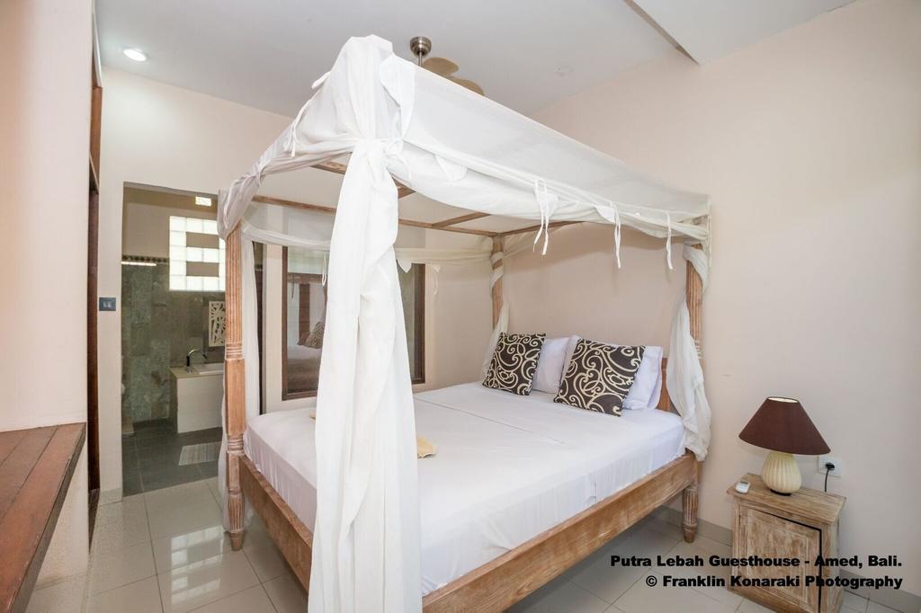 Putra'Lebah Amed Guest House Buitenkant foto
