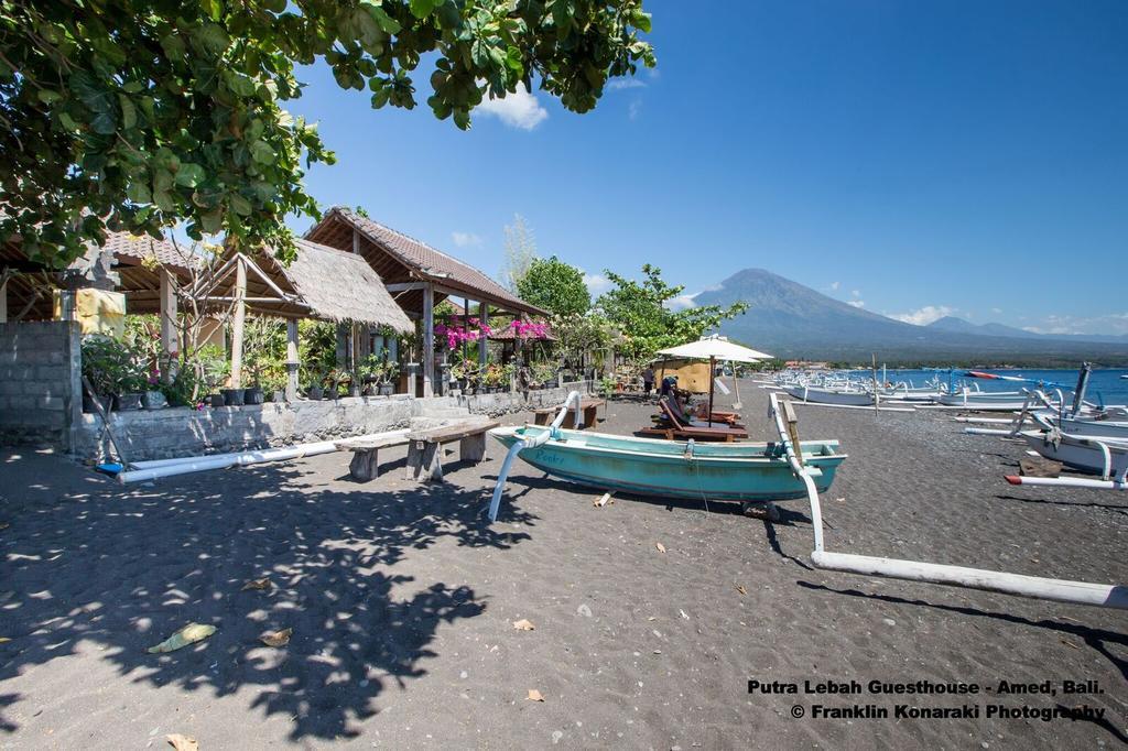 Putra'Lebah Amed Guest House Buitenkant foto